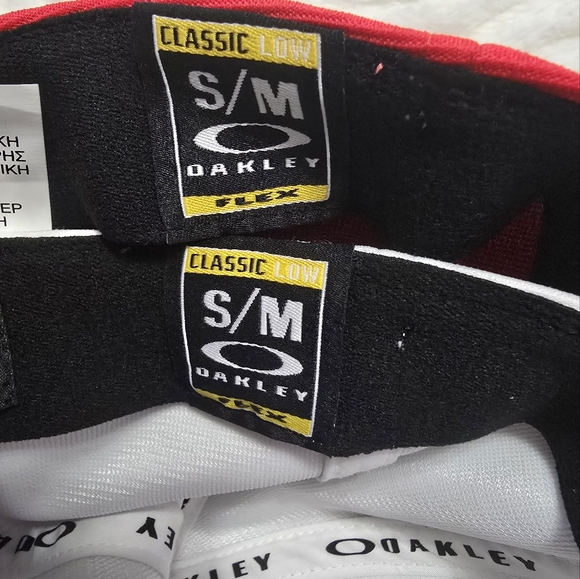 Oakley Mens Tincan Hat. 2- Red and White - Picture 4 of 7